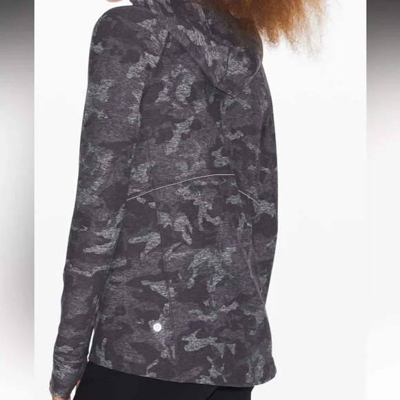 LILULEMON Warm Stabilizer 1/2 Zip Hoodie - Picture 5 of 11